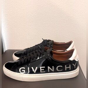 Givenchy Men’s Patent Leather Sneakers – Sleek and Stylish